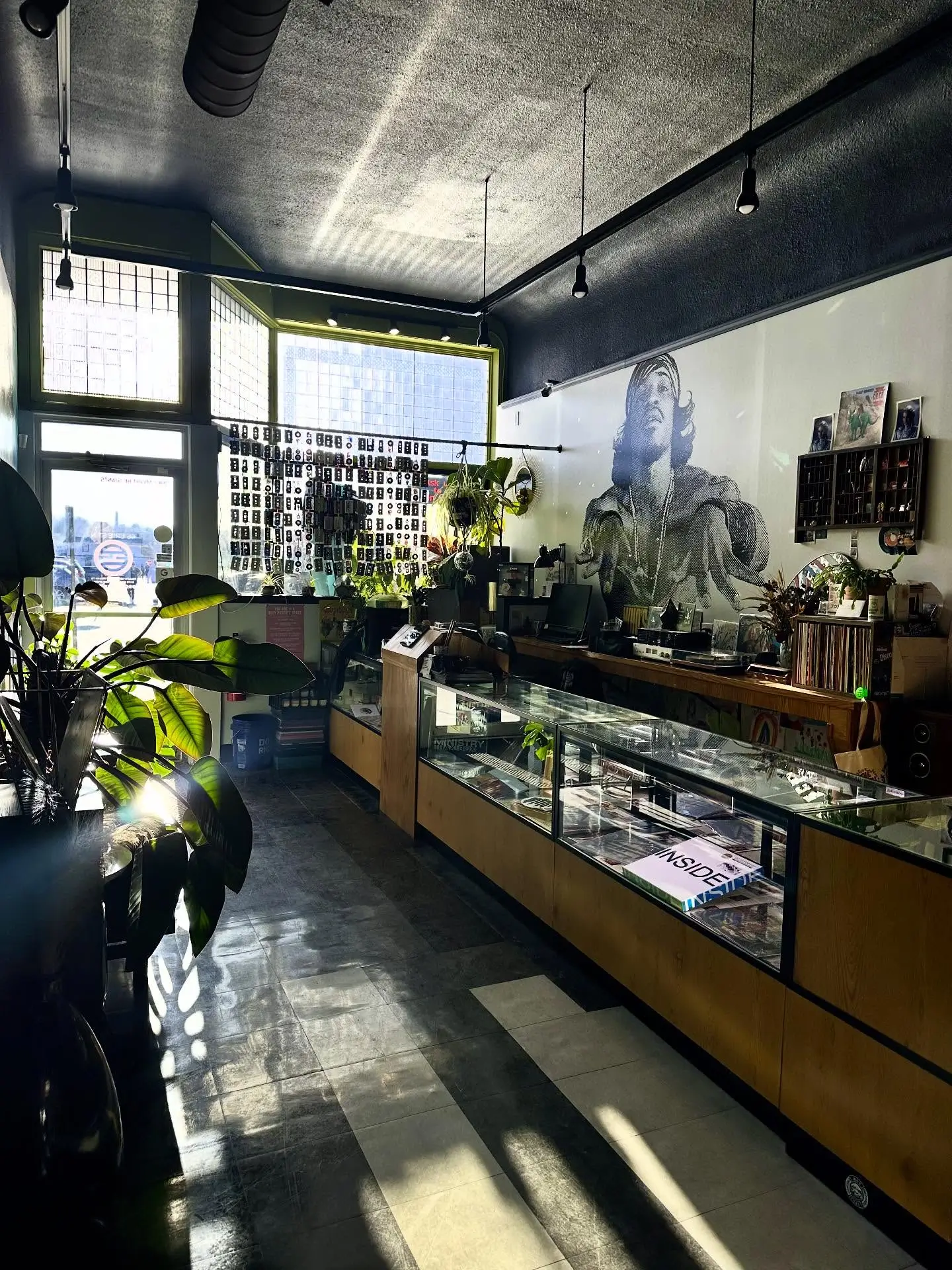 Erie st vinyl interior